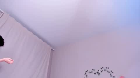 Emmelie online show from February 20, 7:15 pm