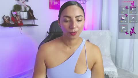 Emmi Cam online show from May 13, 1:39 pm