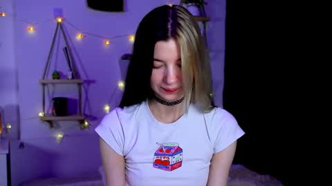 emmie_everly online show from October 15, 7:27 pm