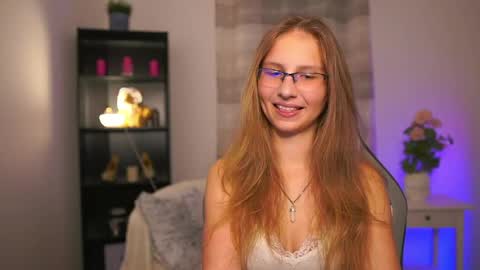 Emmie online show from May 7, 5:27 pm