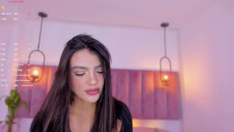 Emmiily online show from March 23, 9:10 pm