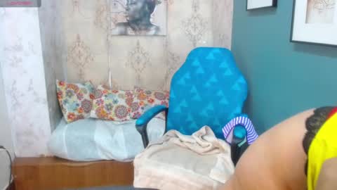 E M M I L I   S T A R online show from March 7, 12:04 am