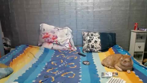 Emmily000 online show from May 19, 1:56 am