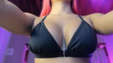    online show from March 17, 11:36 am