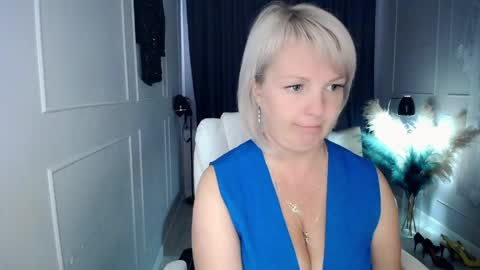 emmmam online show from May 22, 9:51 am