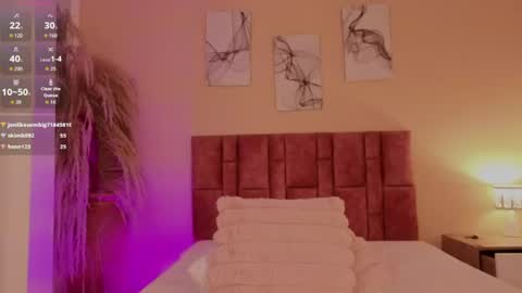 emmy_danielss online show from July 4, 1:29 pm