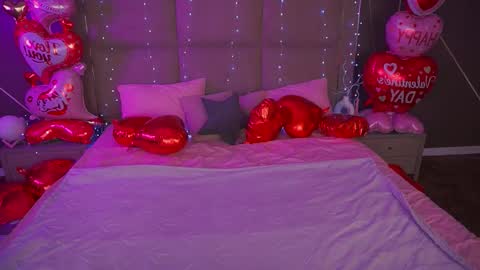 E M M Y online show from February 13, 8:05 am