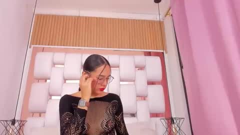 emmy online show from November 9, 7:43 pm