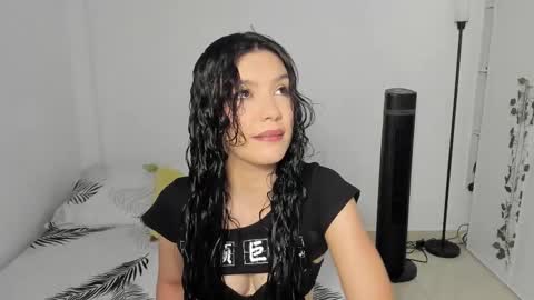 Emperatriz online show from December 1, 5:48 pm