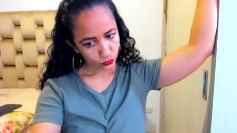 emperatriztapia online show from May 17, 8:52 pm