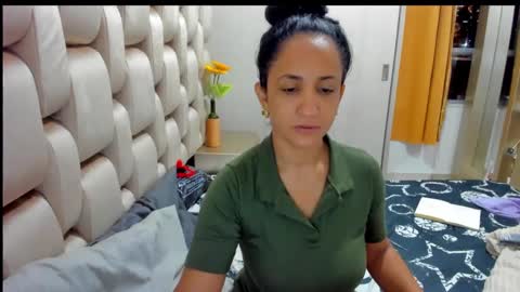 emperatriztapia online show from February 7, 3:13 am