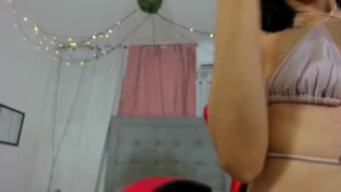 Emy online show from March 8, 7:29 pm