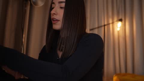 Eimi3 online show from October 20, 6:00 pm