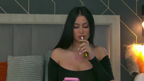  Emy  online show from May 18, 5:57 am