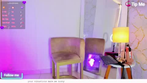 EMYLY  online show from May 5, 1:08 am