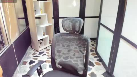 Emy Silver online show from February 14, 3:58 pm