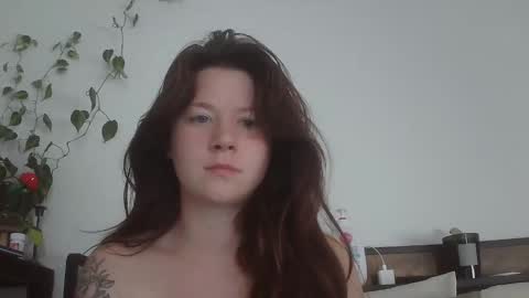 endlessly evie online show from March 2, 8:46 pm