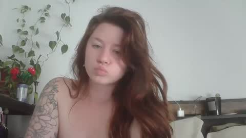 endlessly evie online show from March 3, 11:23 pm