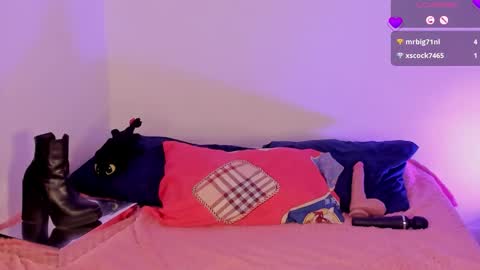   Schedule 600a.m - 200p.m Col hour online show from December 17, 3:27 pm