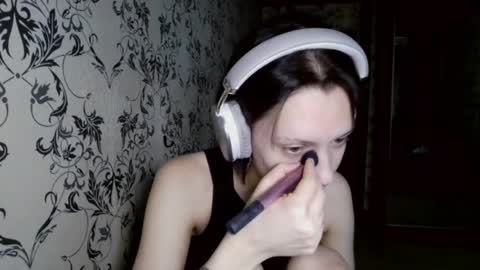 Lucy NEXT STREAM January 5 HNY  online show from April 2, 8:12 am