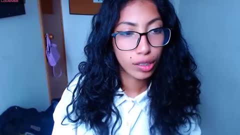 sofia online show from April 7, 7:16 pm