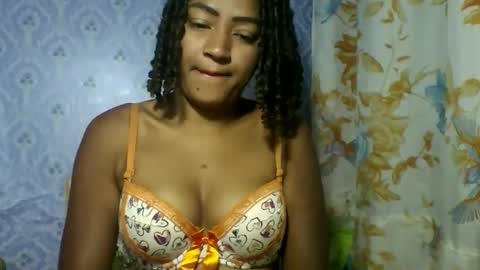 Snapshot of erica0586 chatting on September 14, 7:17 am erica0586 online show from September 14, 7:17 am