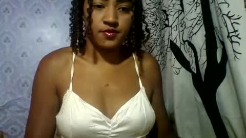 Snapshot of erica0586 chatting on September 20, 8:01 am erica0586 online show from September 20, 8:01 am