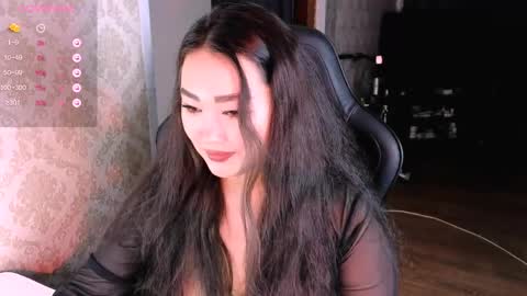 Erica Wayne online show from April 8, 11:51 pm