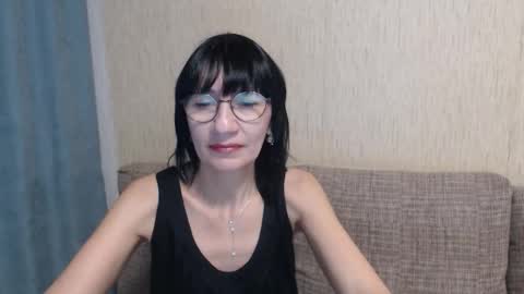 ericablack8 online show from November 12, 11:41 am