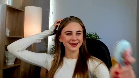 Erica online show from March 11, 10:30 am