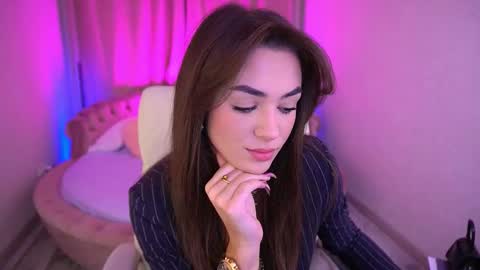 Erica online show from October 21, 6:17 am