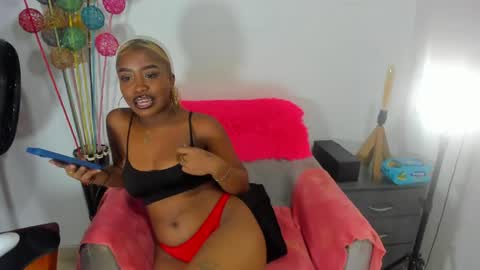 E R I K A  - L  Y R I C S online show from May 22, 4:21 am