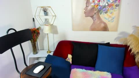 E R I K A  - L  Y R I C S online show from May 10, 9:44 am