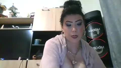 erikaguapa1989 online show from May 13, 2:39 am