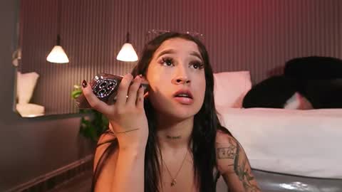 Eri  online show from March 16, 7:18 pm