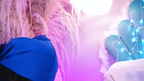 Eri  online show from December 13, 10:38 pm