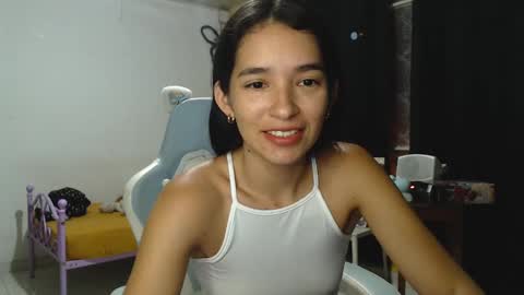 erina_1 online show from February 3, 1:41 am