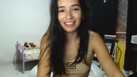 erina_1 online show from January 4, 4:01 am