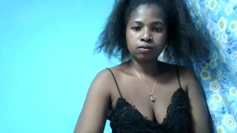 Erisca19 online show from May 25, 9:58 pm