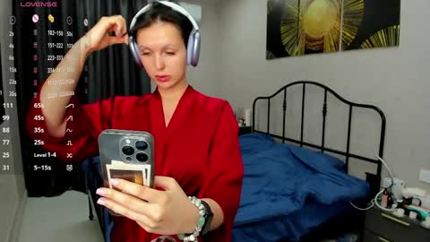 Erline and Monica online show from May 11, 7:11 pm