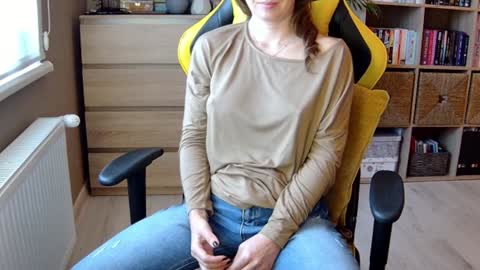 Melissa   online show from December 21, 9:01 am