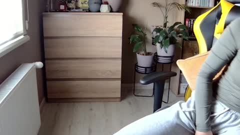Melissa   online show from February 4, 10:54 am