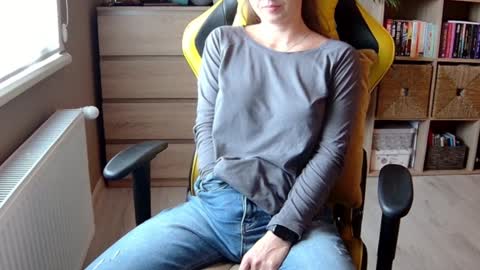 Melissa   online show from December 28, 9:31 am