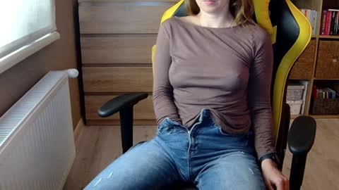 Melissa   online show from January 8, 2:56 pm