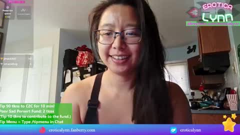 Lynn   online show from October 9, 7:18 pm