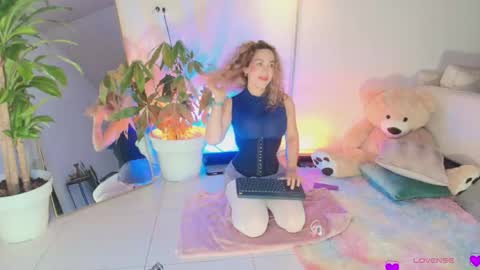 TINY  online show from May 23, 3:38 am
