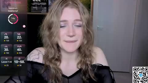 EshleGreen online show from May 8, 10:00 pm