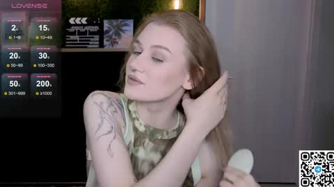 EshleGreen online show from May 14, 9:42 pm
