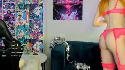 Snapshot of esme_runn chatting on September 24, 3:16 am Esme Runn online show from September 24, 3:16 am