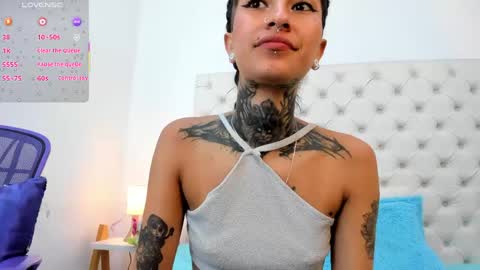 esmeralda  online show from May 4, 3:27 pm
